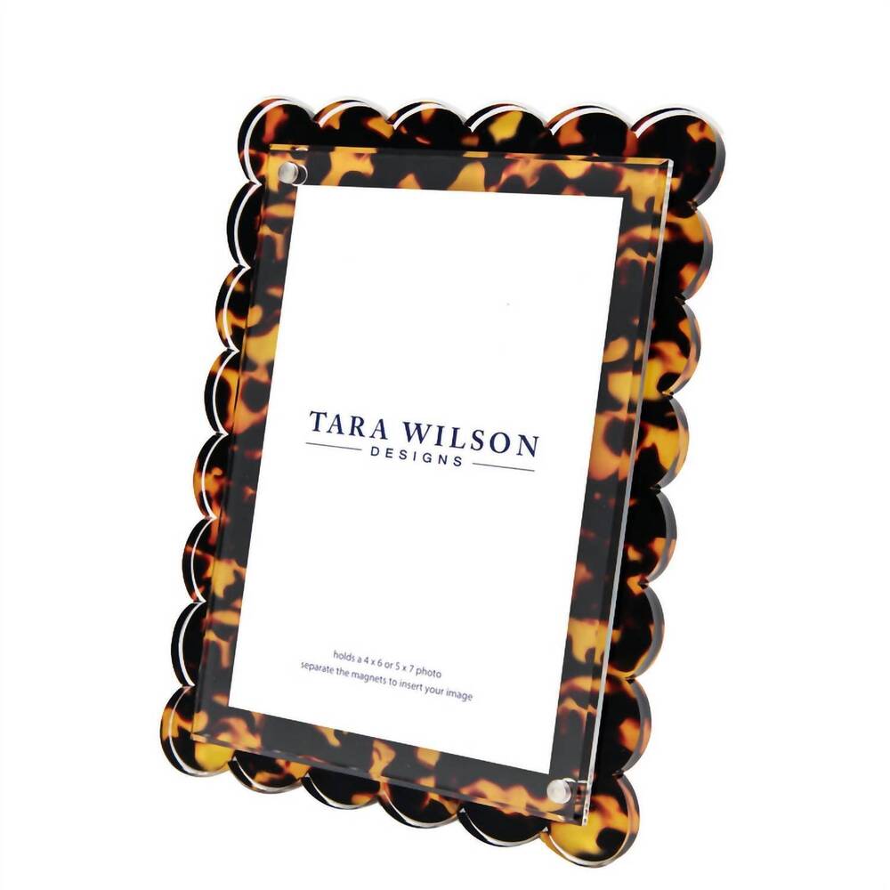 NEW TARA WILSON DESIGNS scallop acrylic picture frame in tortoise